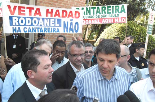 Manifestação dirigida ao prefeito no Hospital S. Luiz Gonzaga - Jaçanã.